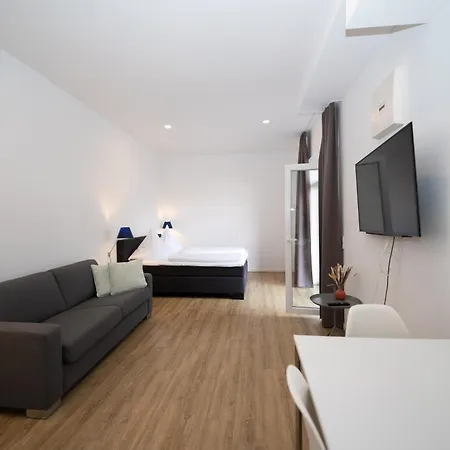 Loft Aparthotel 3*